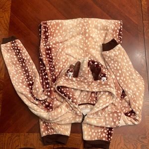 Rain deer 🦌 Pjs.  Size M